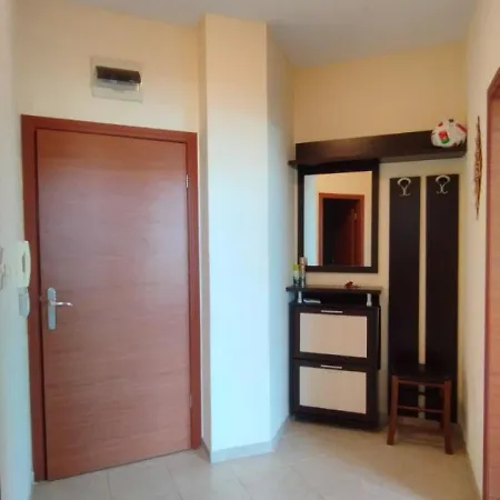 Apartman с одной спальней Carolina